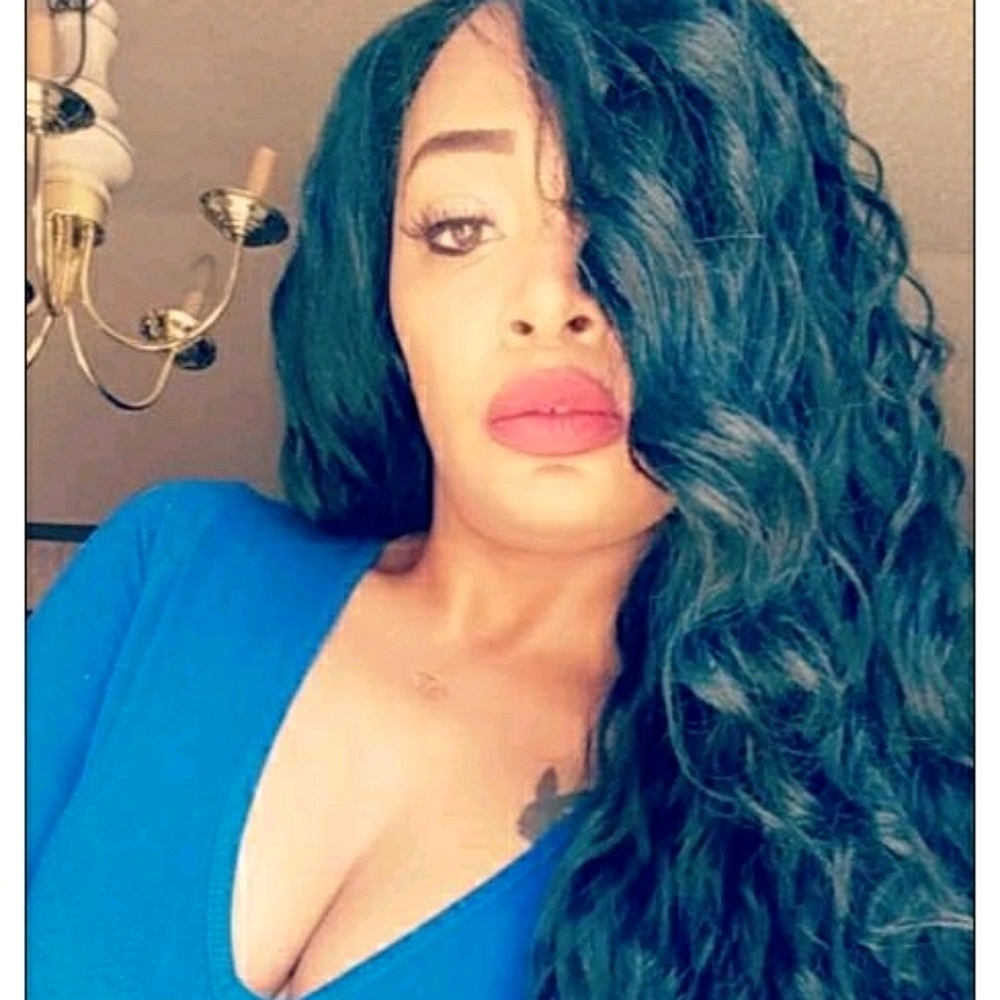 Meet your Posher, Tiffany